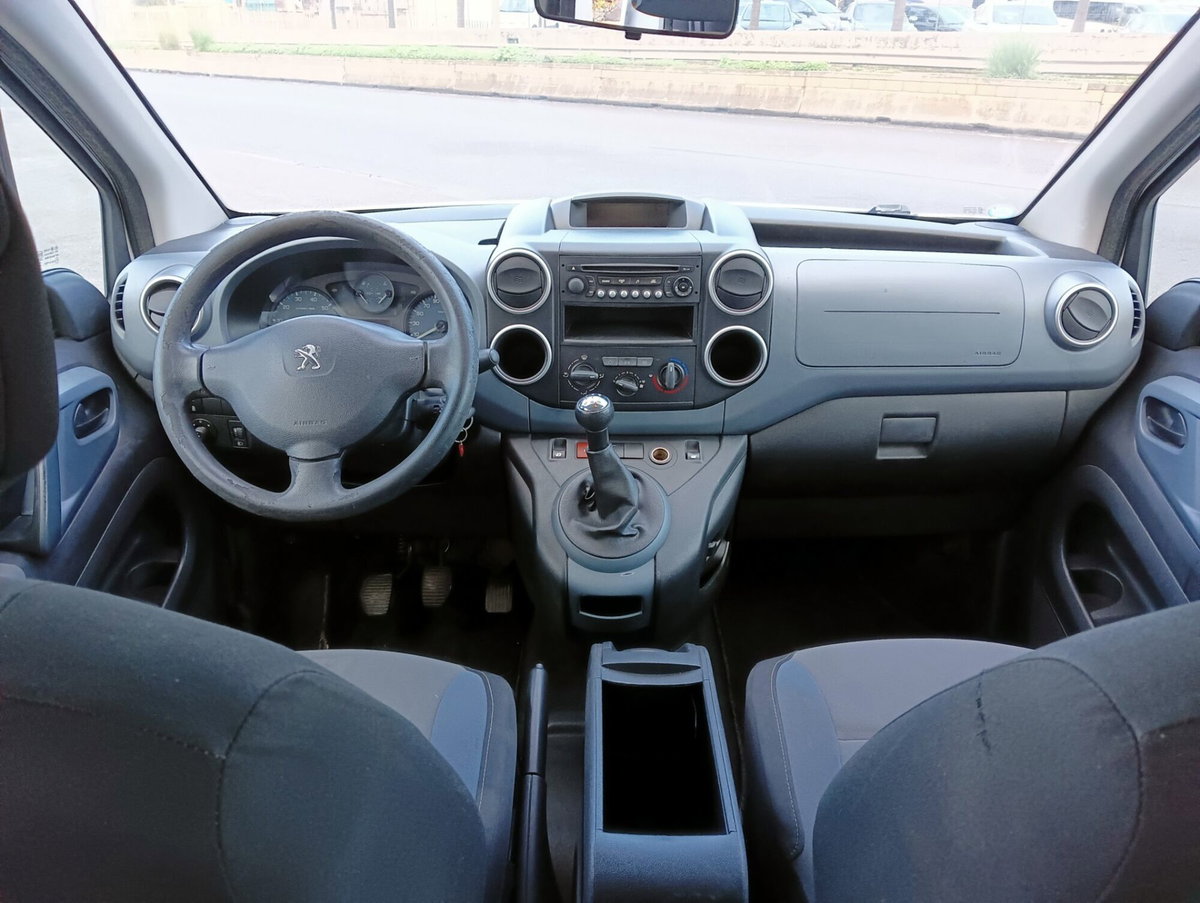 Peugeot Partner 1.6 HDi 115CV Active (11)