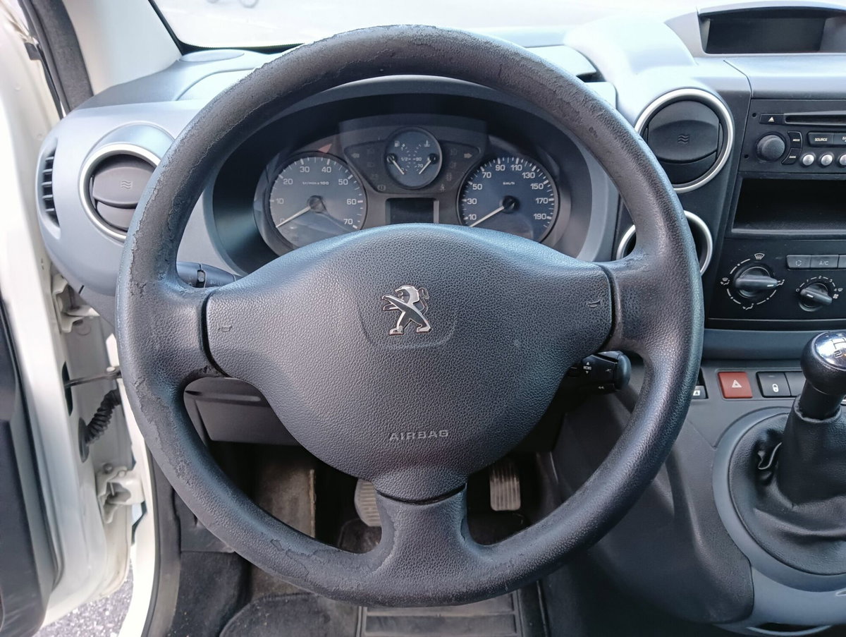 Peugeot Partner 1.6 HDi 115CV Active (9)