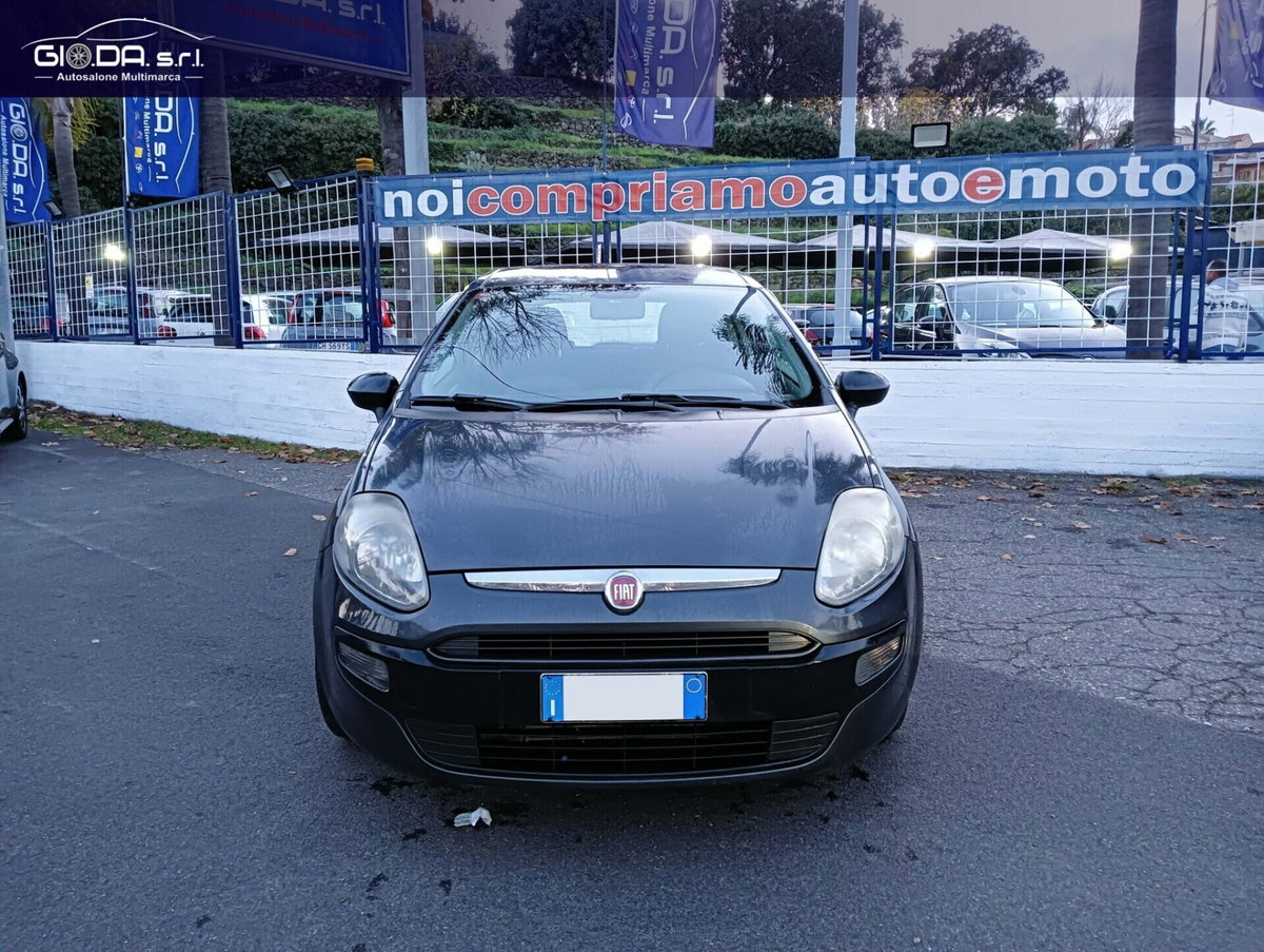 Fiat Punto Evo 1.3 Mjt 90 CV 3 porte Dualogic Dynamic (2)