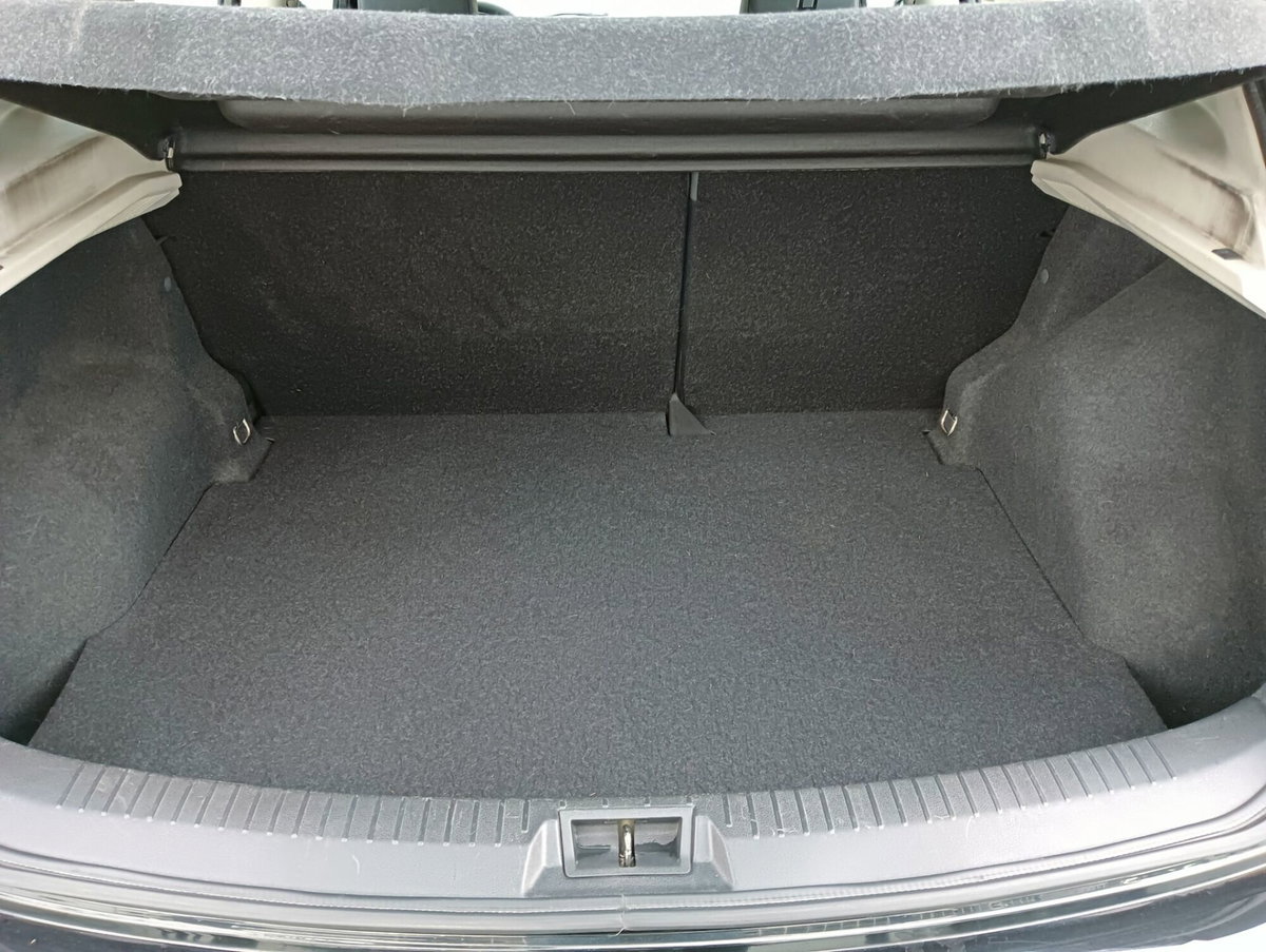 Nissan Qashqai 1.6 dCi DPF Visia (14)