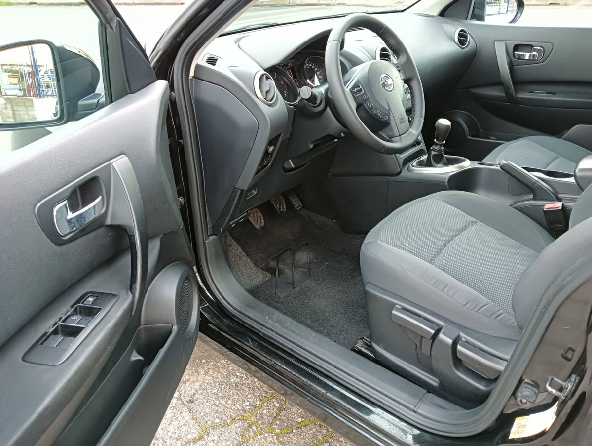 Nissan Qashqai 1.6 dCi DPF Visia (7)