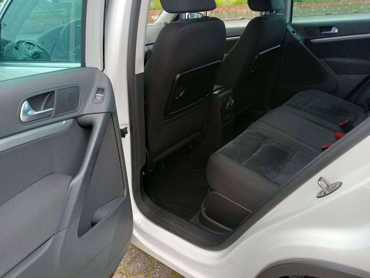 Volkswagen Tiguan 2.0 TDI SCR DSG Executive BlueMotion Technology (14)