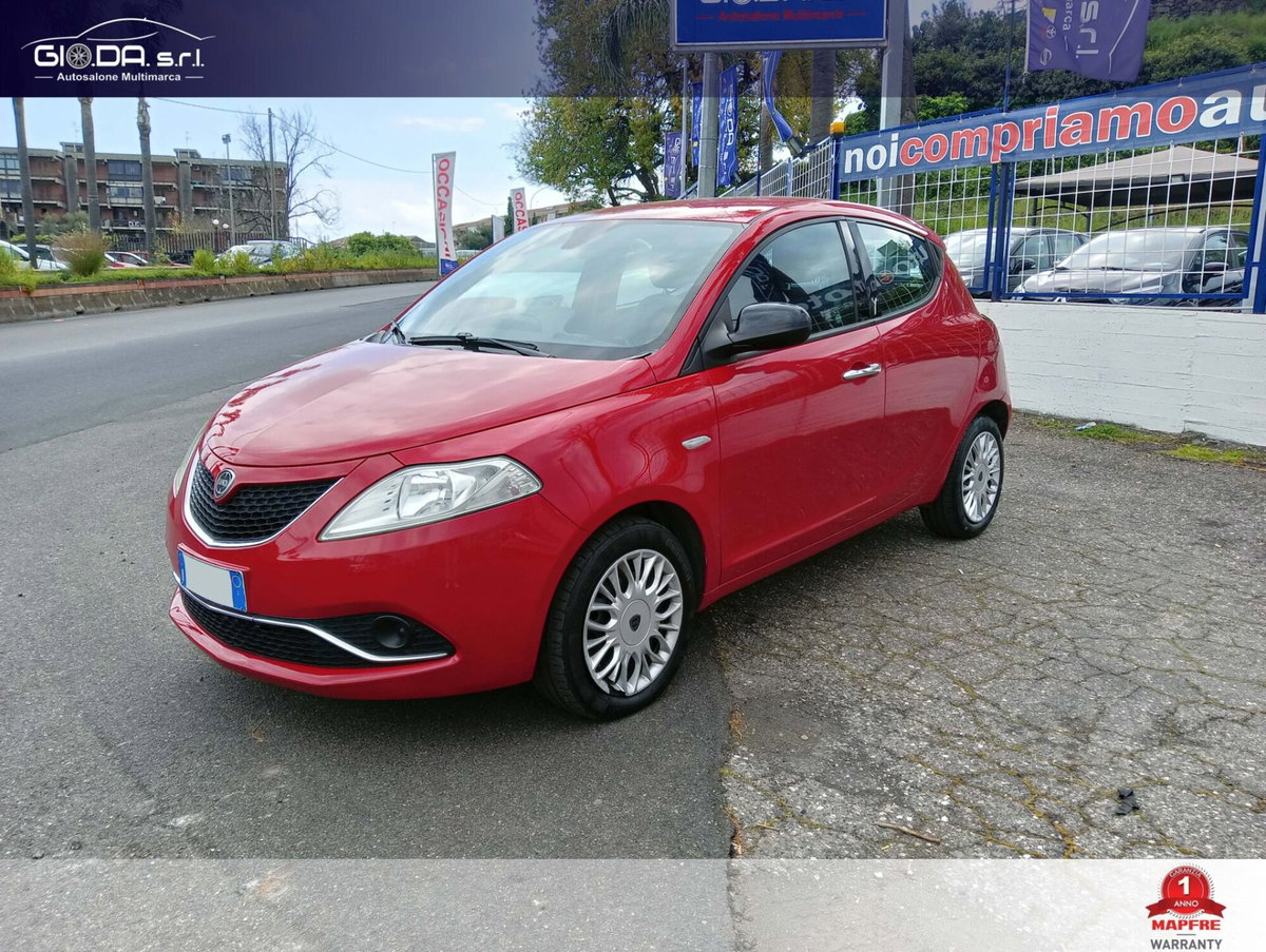Lancia Ypsilon 1.3 MJT 16V 95 CV 5 porte S&S Silver