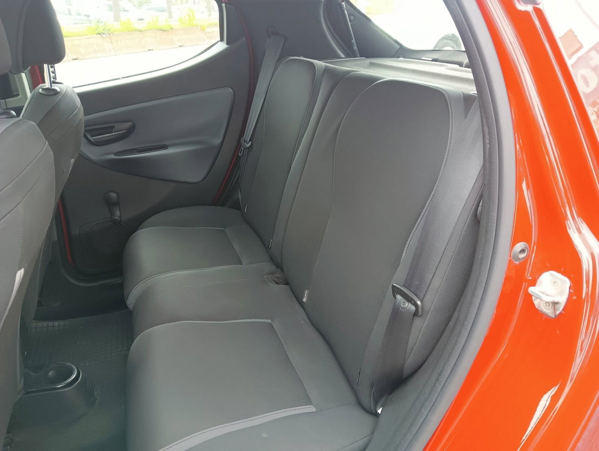 Lancia Ypsilon 1.3 MJT 16V 95 CV 5 porte S&S Silver (13)