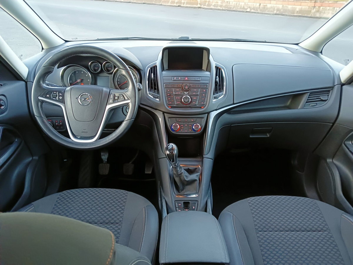 Opel Zafira Tourer 1.6 CDTi 136CV Start&Stop Cosmo (10)