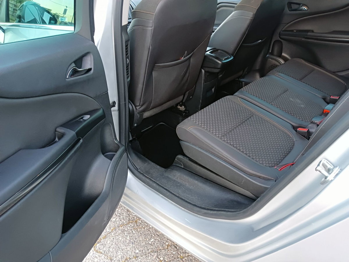 Opel Zafira Tourer 1.6 CDTi 136CV Start&Stop Cosmo (11)