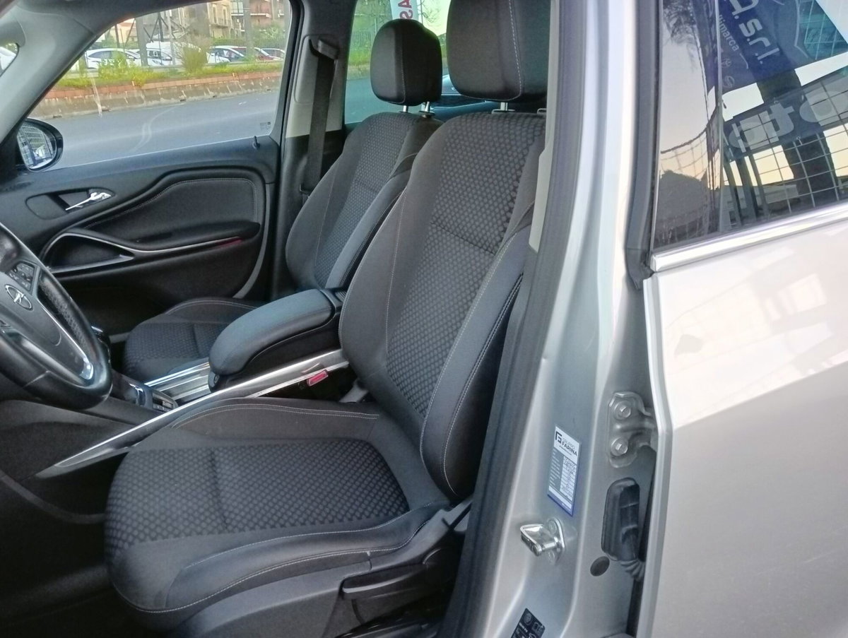Opel Zafira Tourer 1.6 CDTi 136CV Start&Stop Cosmo (7)