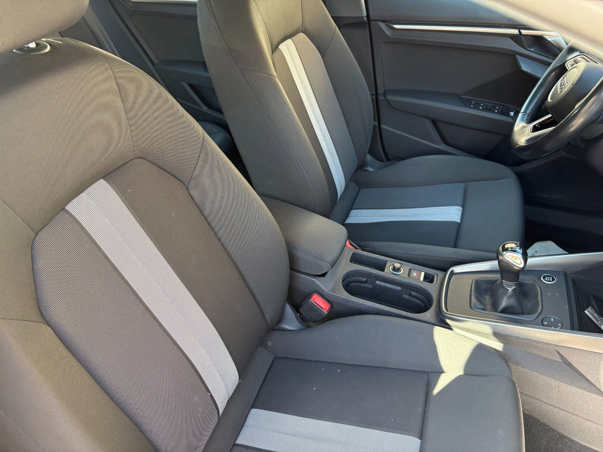 Audi A3 Sportback 30 TDI S tronic Design (8)