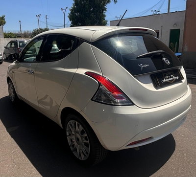 Lancia Ypsilon 1.2 69 CV 5 porte GPL Ecochic Silver (6)