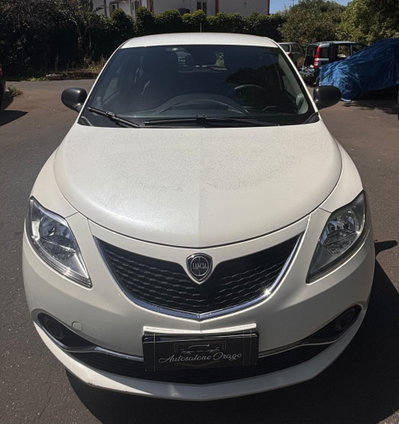 Lancia Ypsilon 1.2 69 CV 5 porte GPL Ecochic Silver (9)