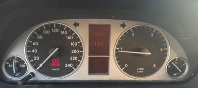 Mercedes-Benz Classe B 200 CDI Sport (14)