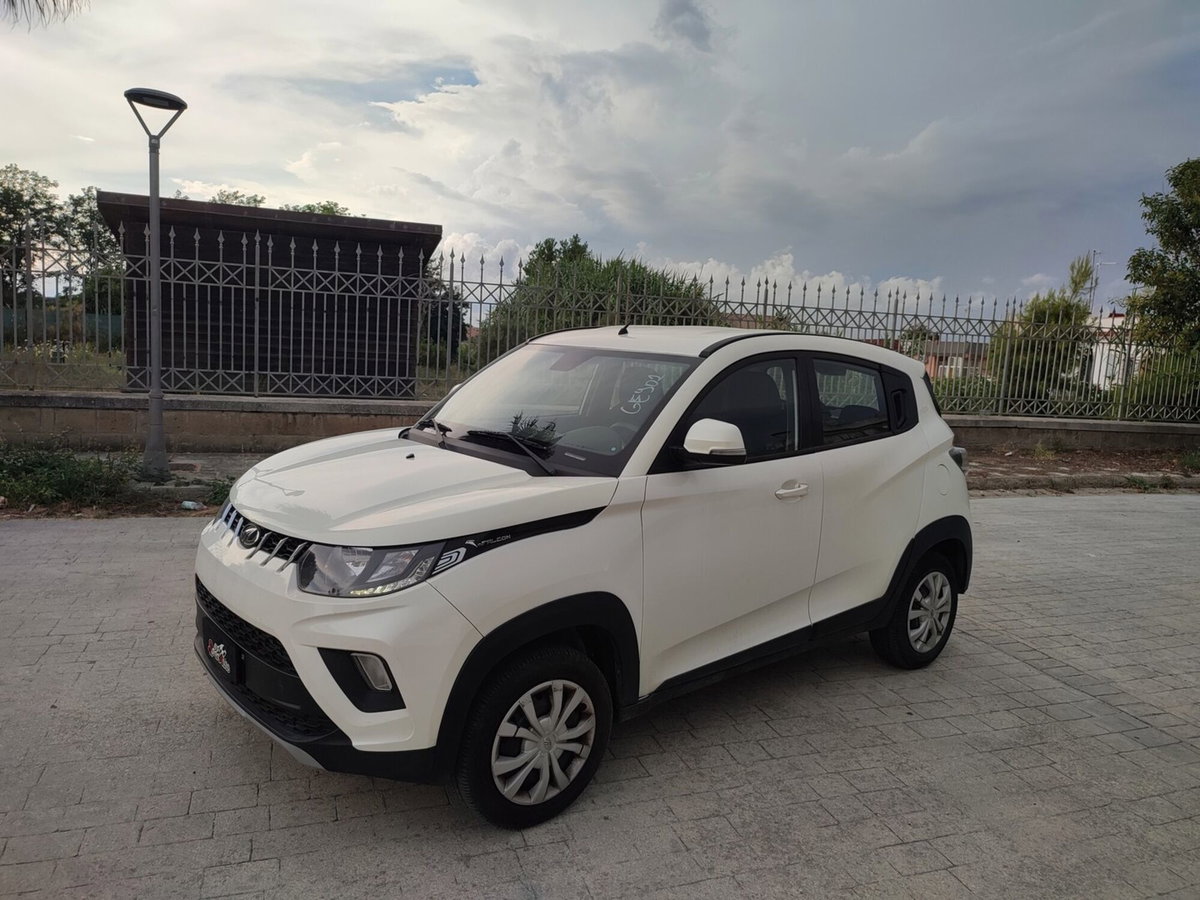 Mahindra KUV100 KUV100 1.2 VVT M-Bifuel(GPL) K8 (4)