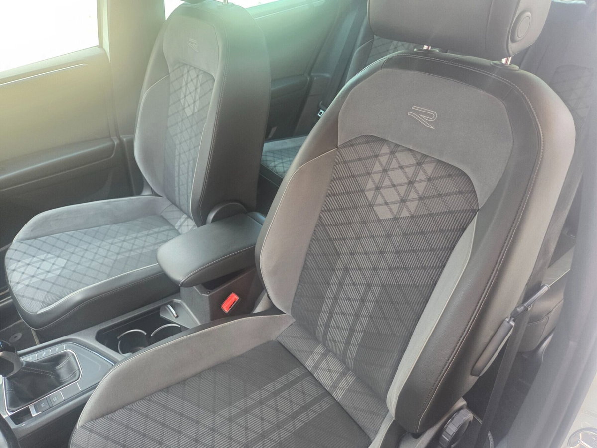 Volkswagen Tiguan 2.0 TDI 150 CV SCR DSG 4MOTION R-Line (12)