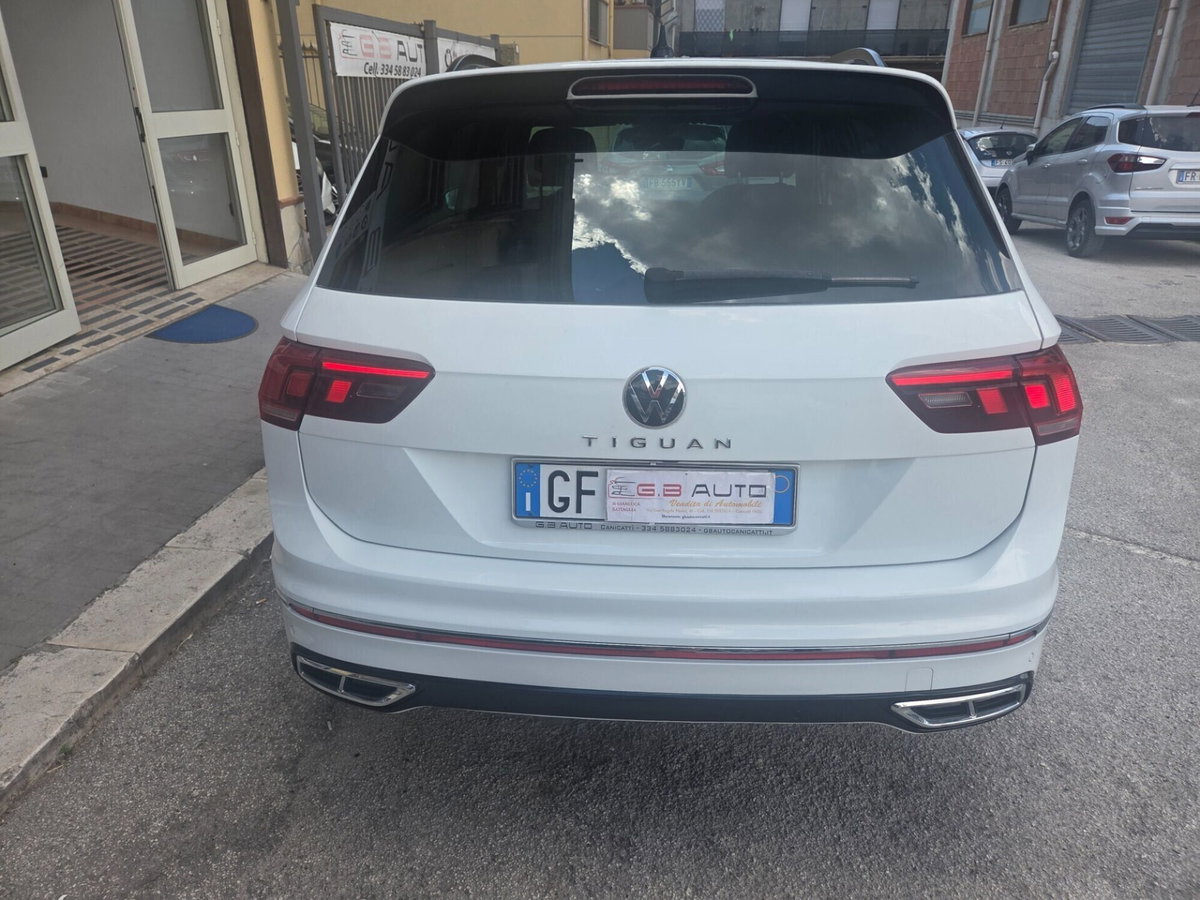 Volkswagen Tiguan 2.0 TDI 150 CV SCR DSG 4MOTION R-Line (6)