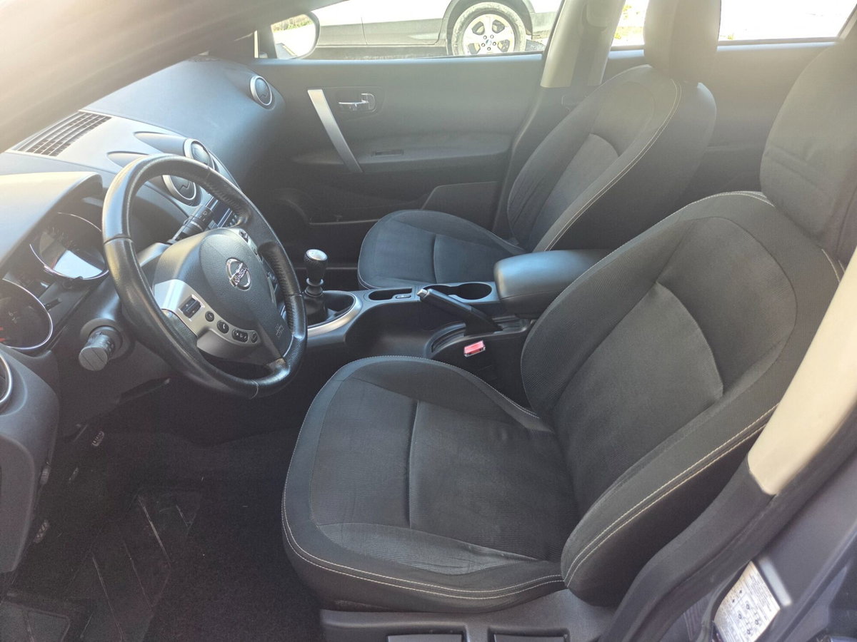 Nissan Qashqai 1.5 dCi Visia (10)