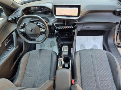 Peugeot 2008 1.2 hybrid Allure 145cv e-dcs6 (12)