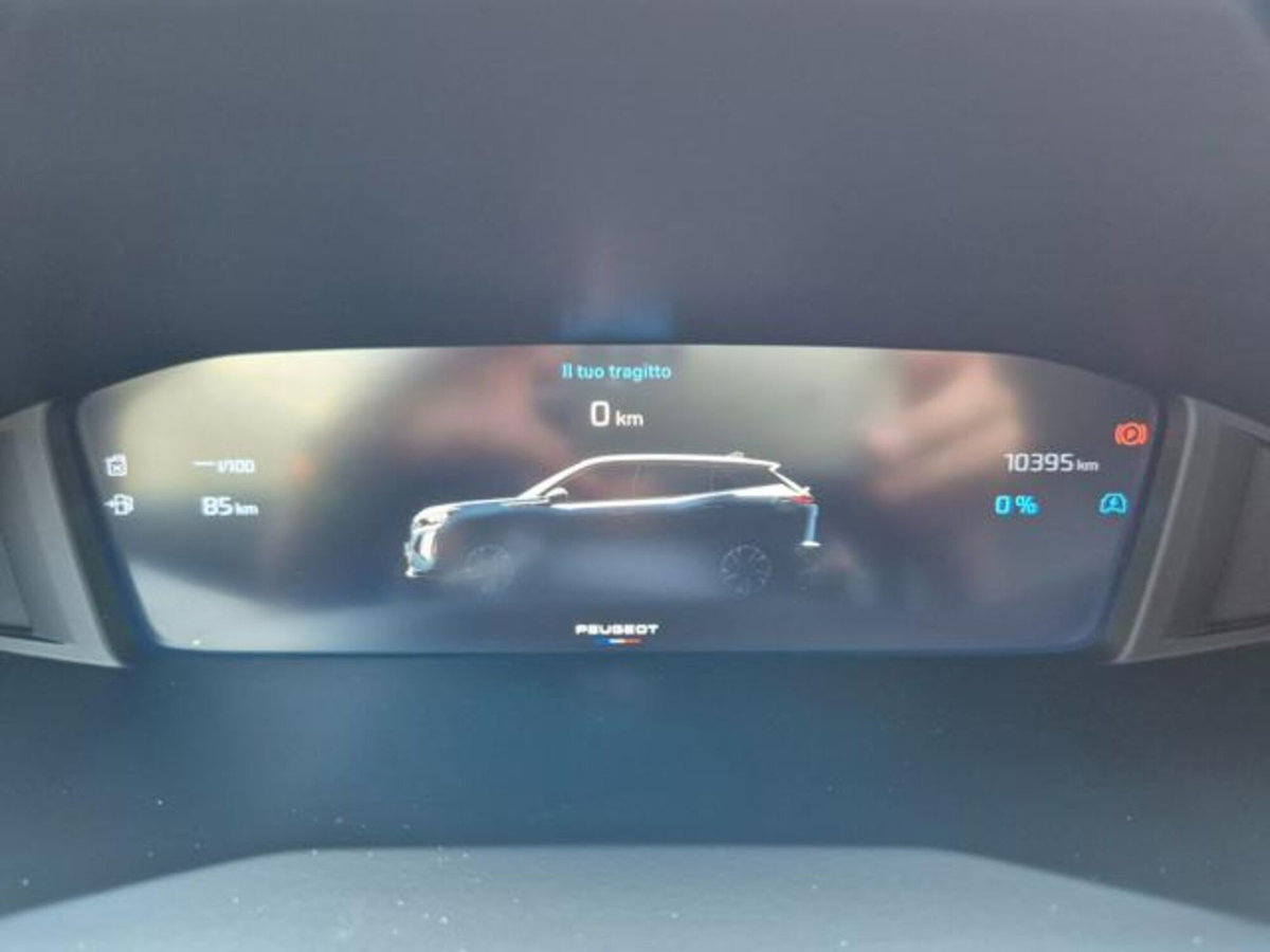 Peugeot 2008 1.2 hybrid Allure 145cv e-dcs6 (15)