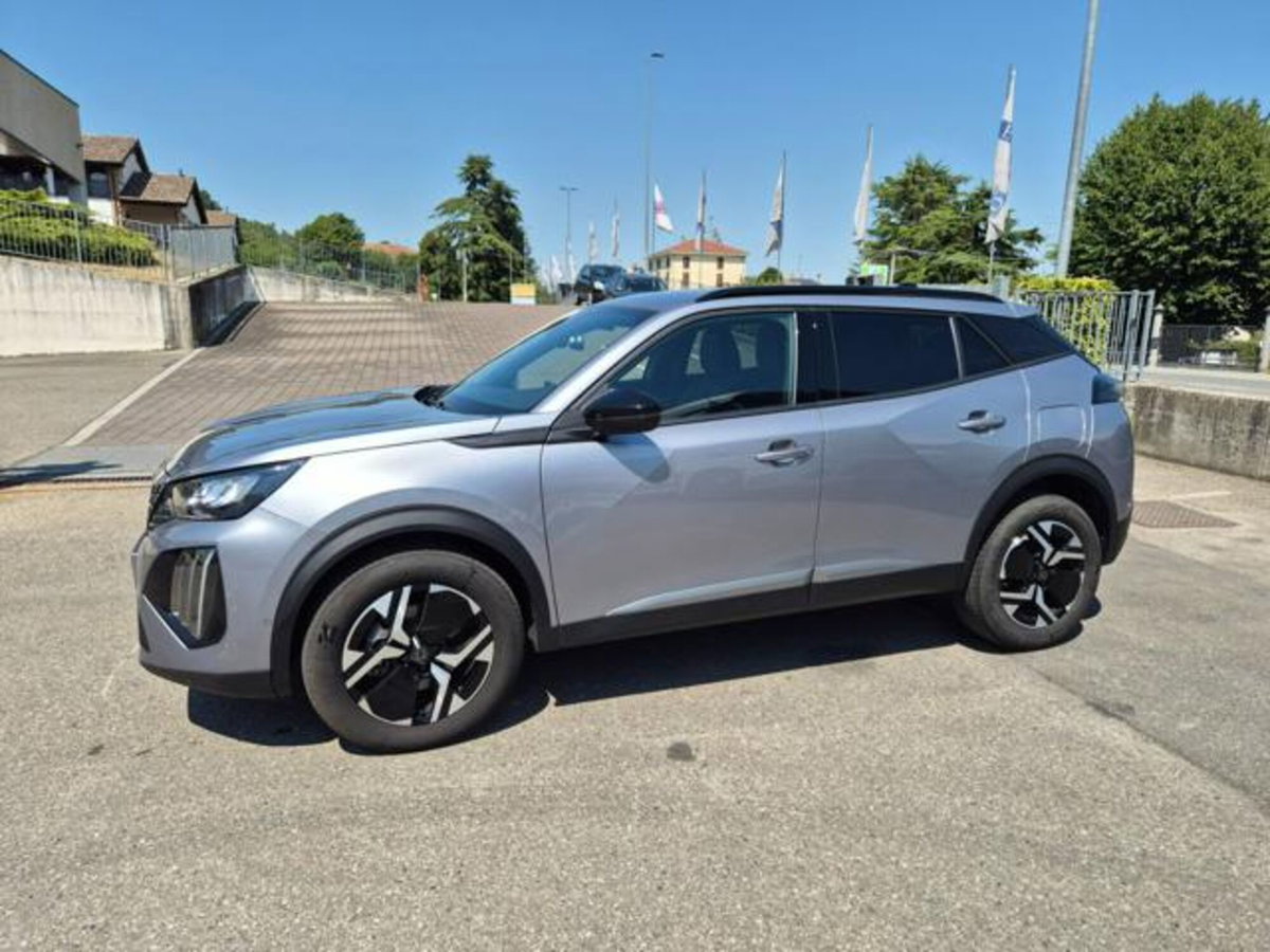 Peugeot 2008 1.2 hybrid Allure 145cv e-dcs6 (3)