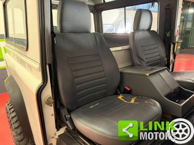 Land Rover Defender 90 2.5 Td5 Station Wagon (12)
