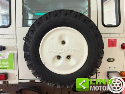 Land Rover Defender 90 2.5 Td5 Station Wagon (15)