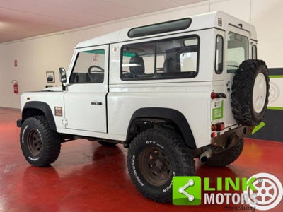 Land Rover Defender 90 2.5 Td5 Station Wagon (4)