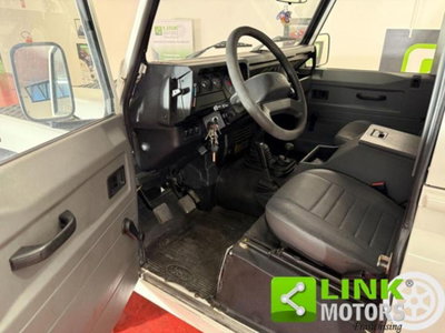 Land Rover Defender 90 2.5 Td5 Station Wagon (9)