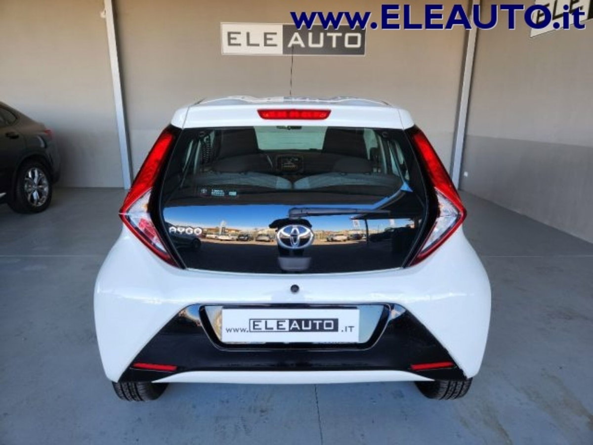 Toyota Aygo Connect 1.0 VVT-i 72 CV 5 porte x-music MMT (5)