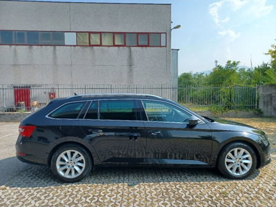 Skoda Superb Station Wagon 1.6 TDI SCR DSG Wagon Executive (5)