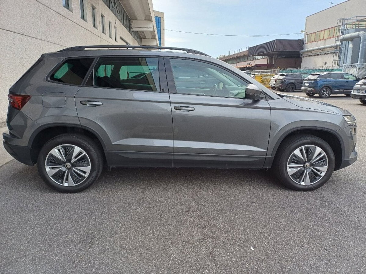Skoda Karoq 2.0 TDI EVO SCR 115 CV DSG Executive (5)