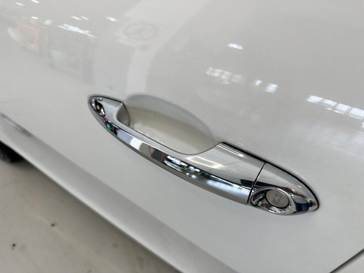 Lancia Ypsilon 1.2 69 CV 5 porte Mya (6)