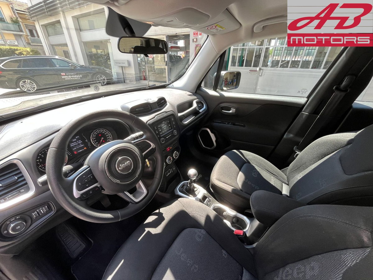 Jeep Renegade 1.6 E-TorQ EVO Longitude (9)