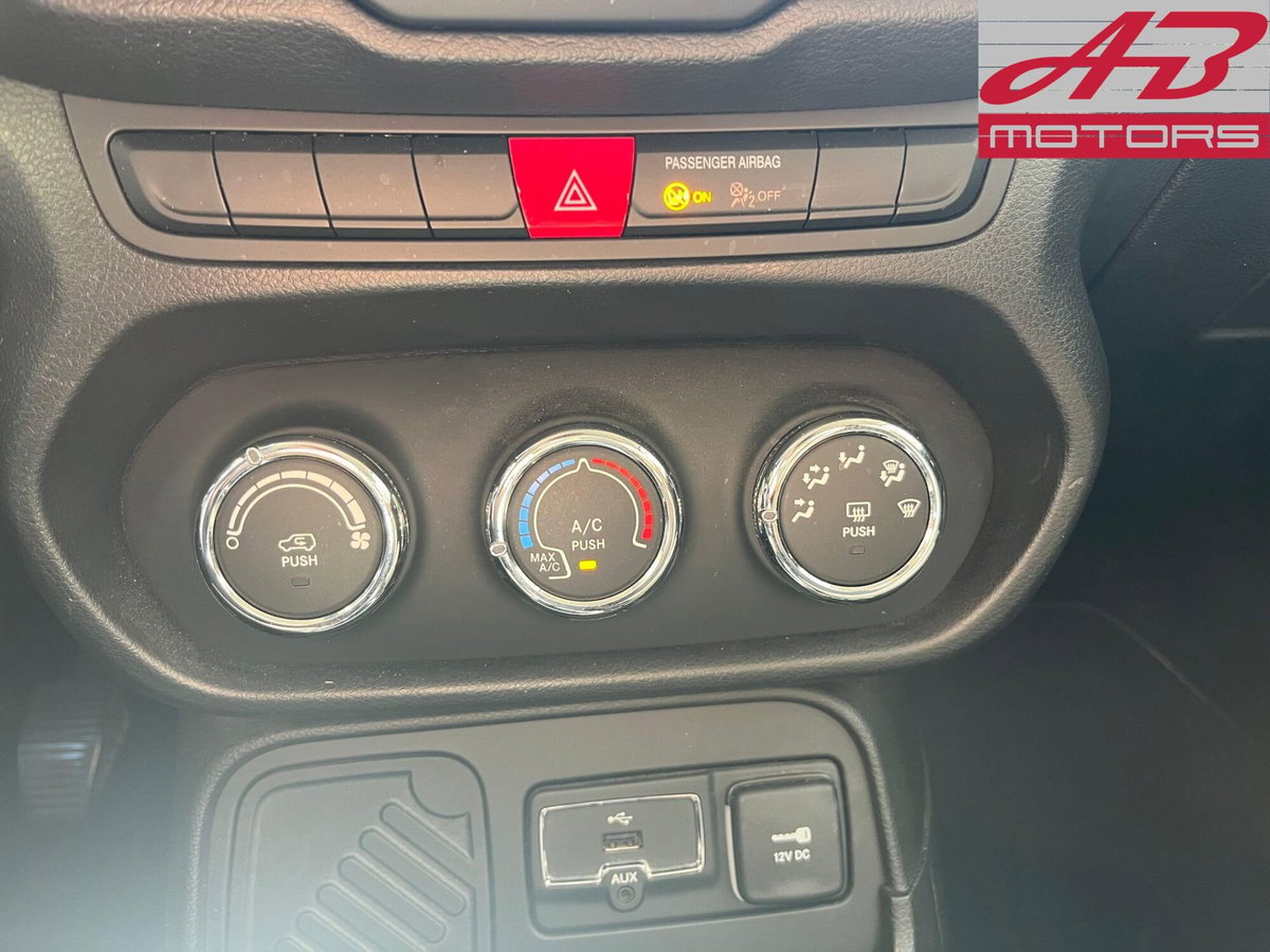 Jeep Renegade 1.6 E-TorQ EVO Longitude (18)