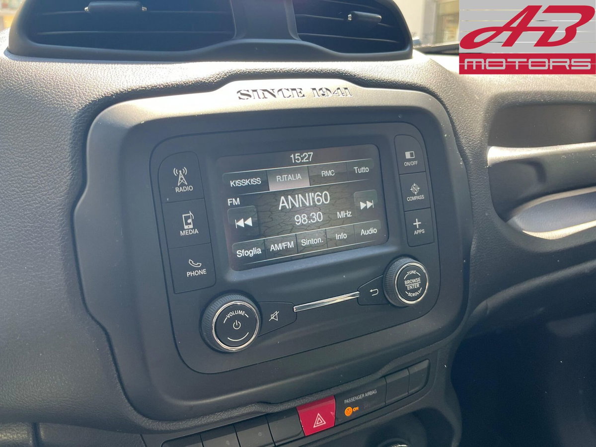 Jeep Renegade 1.6 E-TorQ EVO Longitude (19)