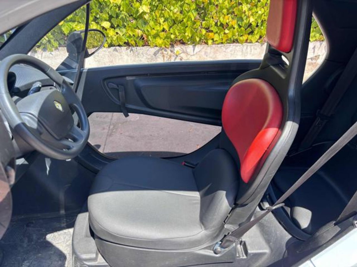 Renault Twizy 80 Life (10)