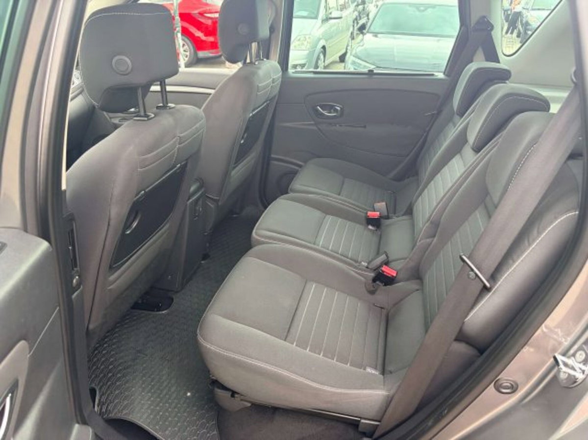 Renault Scenic E-Tech Electric XMod Cross 1.5 dCi 110CV Energy (9)
