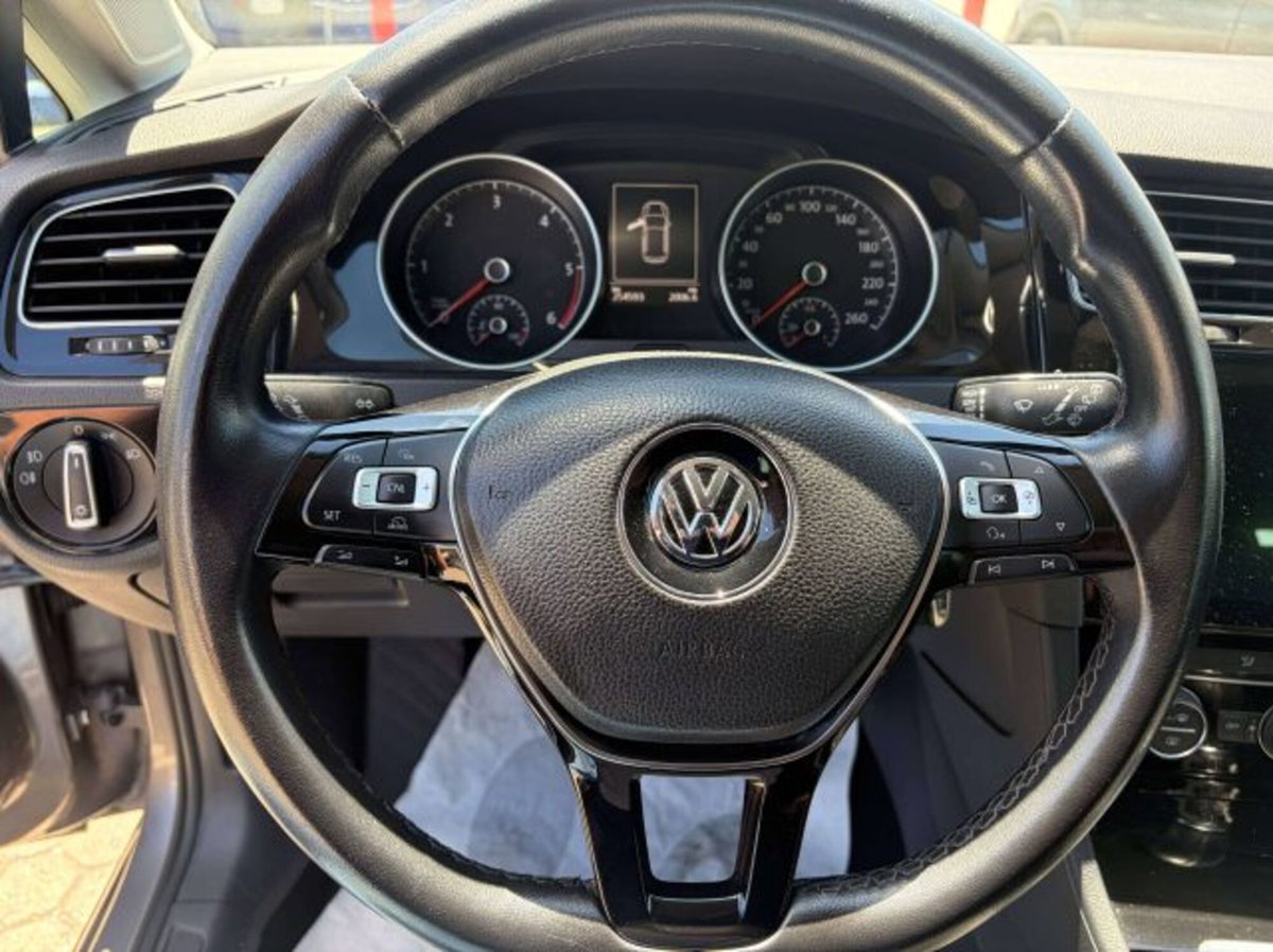 Volkswagen Golf 1.6 TDI DPF 5p. Highline (12)