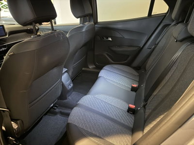 Peugeot 2008 1.2 hybrid Allure 145cv e-dcs6 (11)