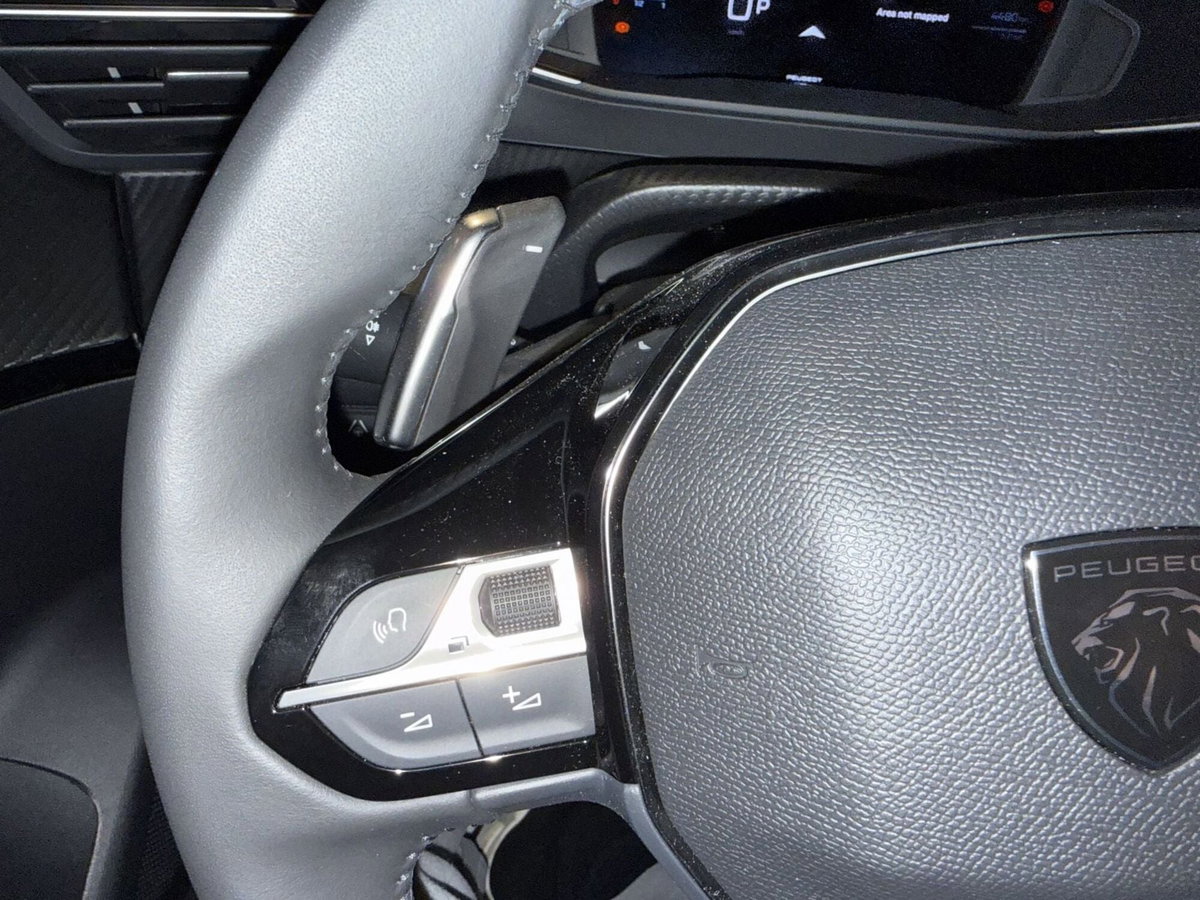 Peugeot 2008 1.2 hybrid Allure 145cv e-dcs6 (14)