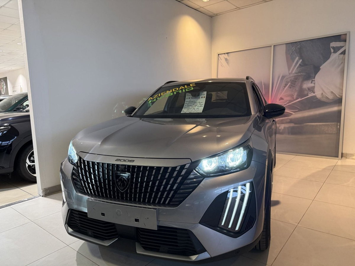 Peugeot 2008 1.2 hybrid Allure 145cv e-dcs6 (2)