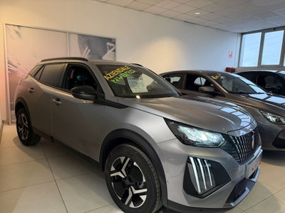 Peugeot 2008 1.2 hybrid Allure 145cv e-dcs6 (3)