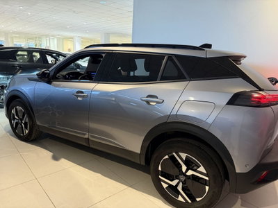 Peugeot 2008 1.2 hybrid Allure 145cv e-dcs6 (6)
