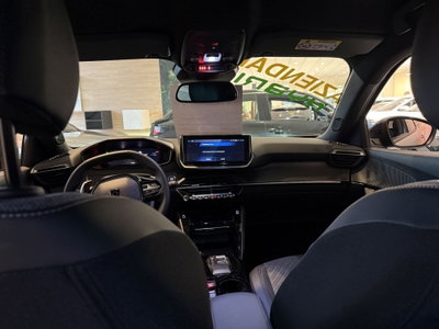 Peugeot 2008 1.2 hybrid Allure 145cv e-dcs6 (8)