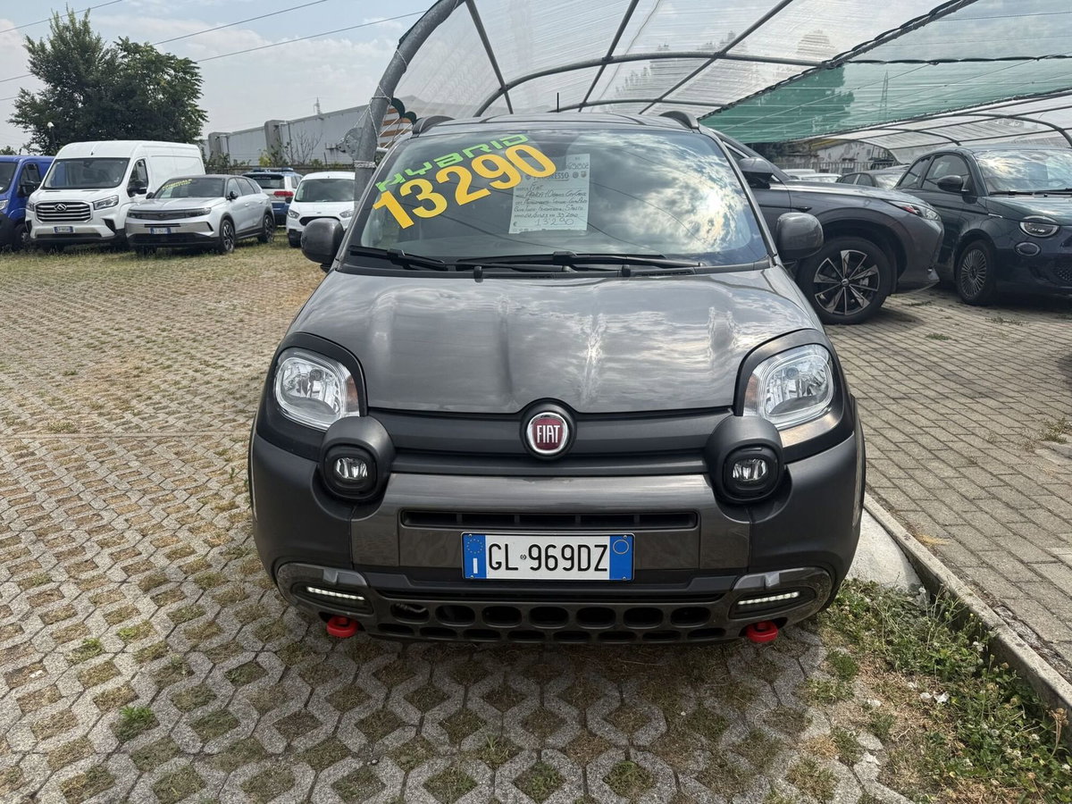 Fiat Panda 1.0 FireFly S&S Hybrid City Cross (2)