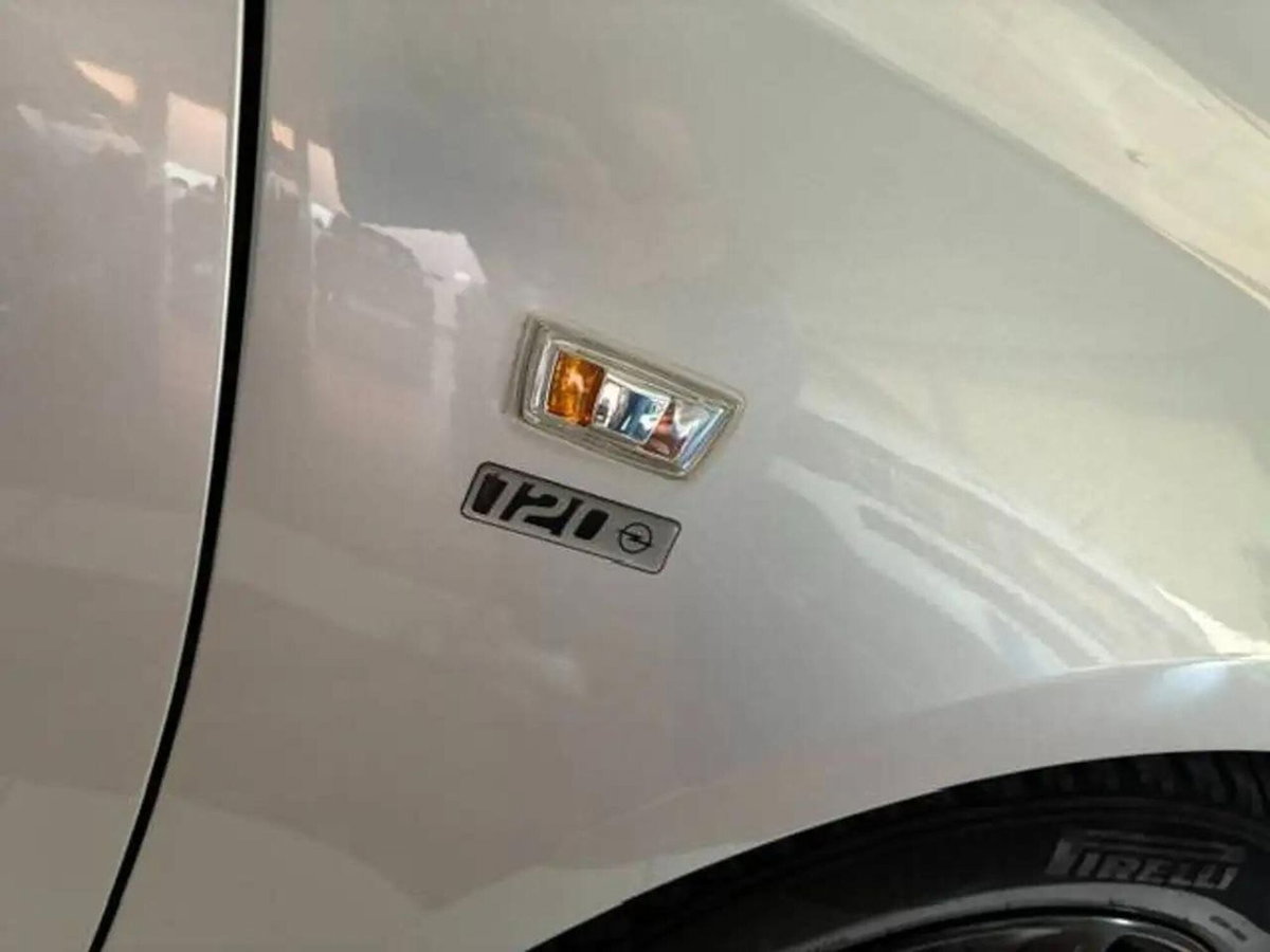 Opel Corsa 1.2 5 porte Advance (6)