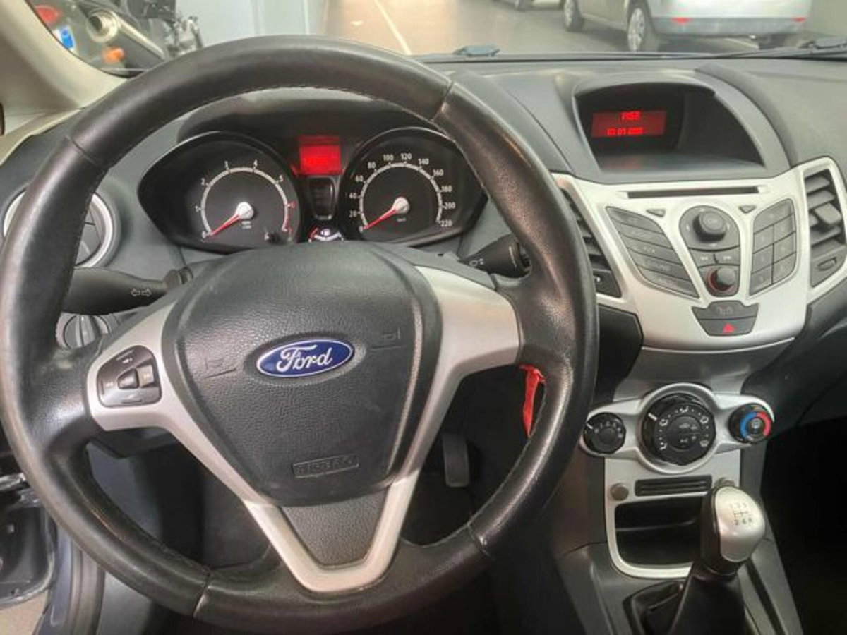 Ford Fiesta 1.4 5 porte Bz.- GPL Titanium (8)