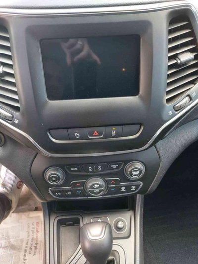 Jeep Cherokee 2.2 Mjt Longitude (9)
