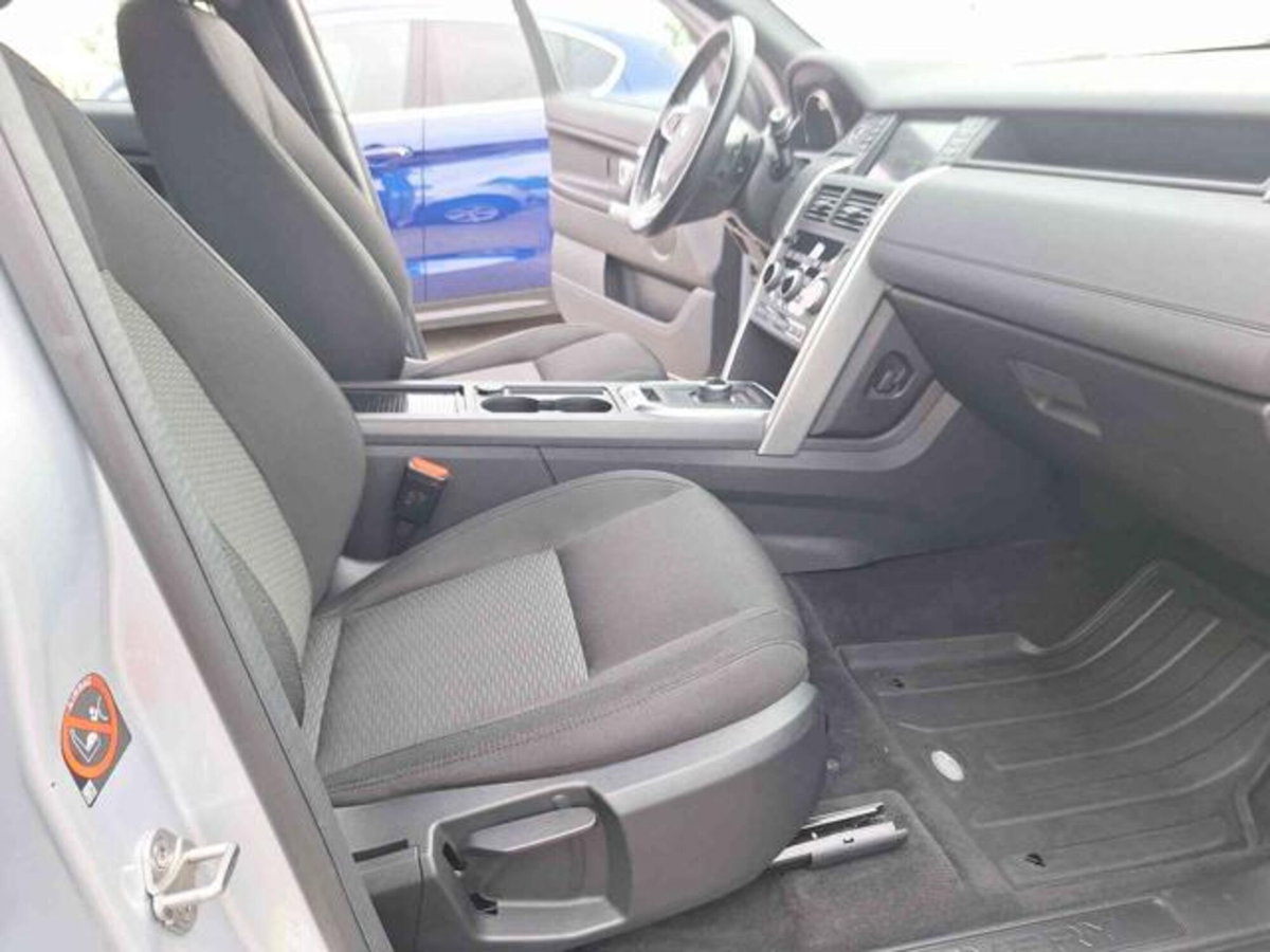 Land Rover Discovery Sport 2.0 TD4 150 CV Pure (13)