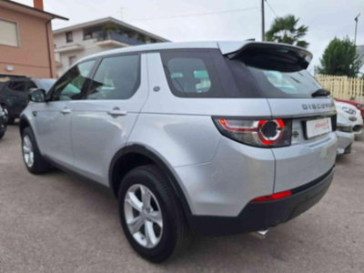 Land Rover Discovery Sport 2.0 TD4 150 CV Pure (19)