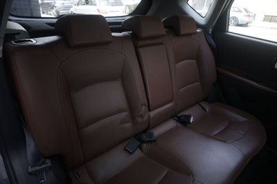 Nissan Qashqai 2.0 dCi DPF 4WD Tekna (12)