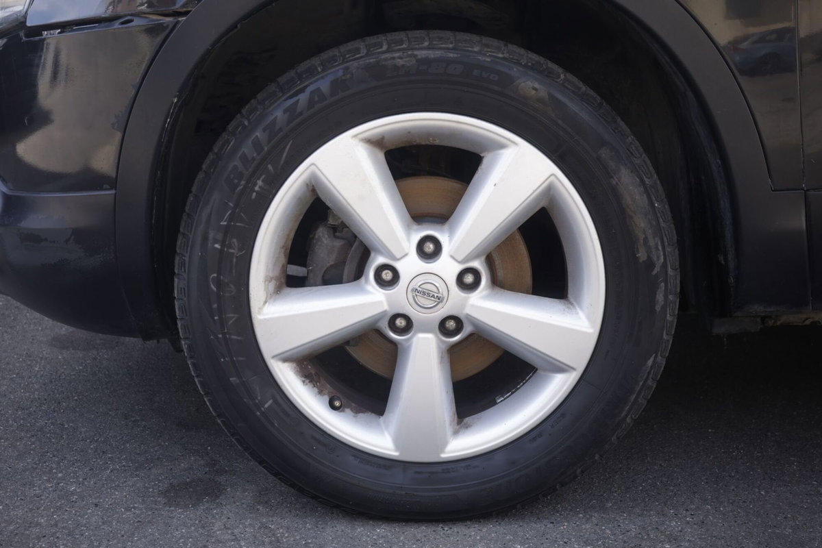 Nissan Qashqai 2.0 dCi DPF 4WD Tekna (5)